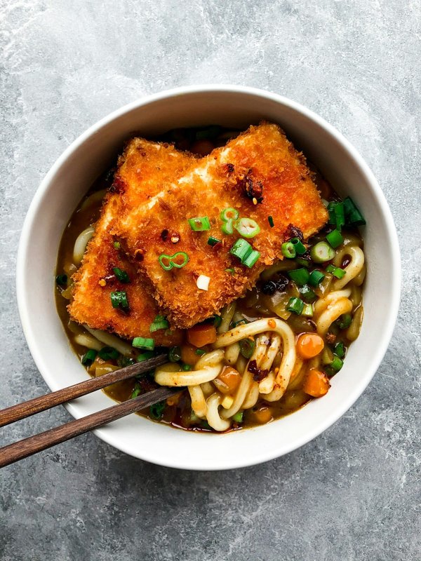 How to Master the Art of an Authentic Japanese Katsu Curry with Panko-Breaded Chicken?