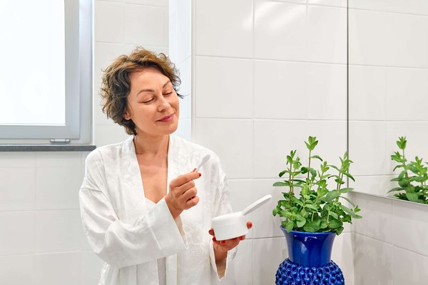 What's the Best Practice for Monitoring Hydration Status in Triathletes?