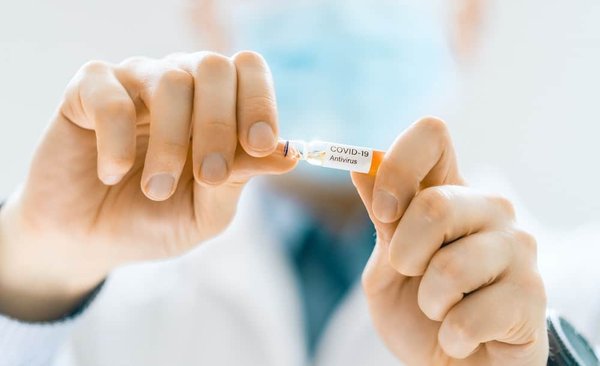 What Is the Role of Omega-3 Fatty Acids in Preventing Age-Related Macular Degeneration?